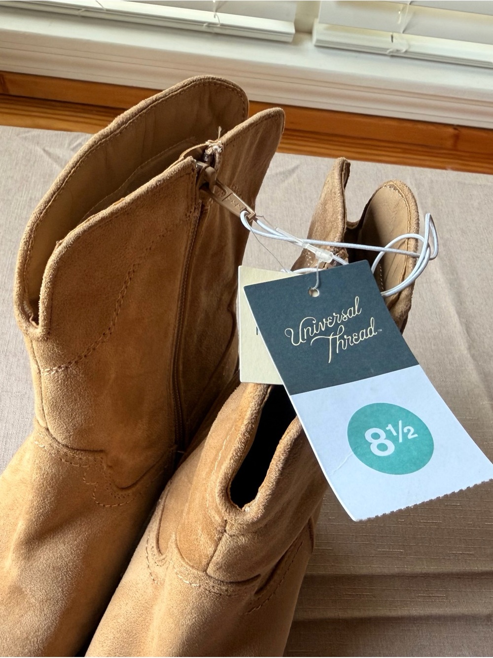 Universal Thread Dallas Tan Suede Western-Inspired Ankle Boots NWT - Picture 5 of 6